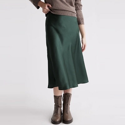 Green silky skirt with hidden elastic waist